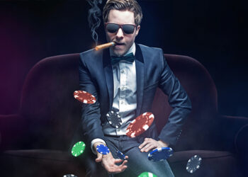 apuesta-poker-online-mejor-sitio-colombia-hombre-fumando-habano