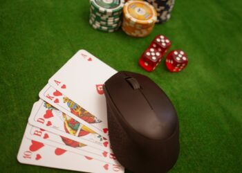 El póker es uno de los mejores juegos de mesa que podrás disfrutar en Estelarbet